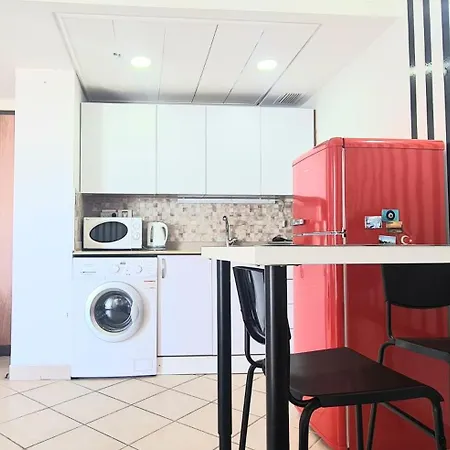 Go To Apartments In Leonardo Bat Yam Room photo