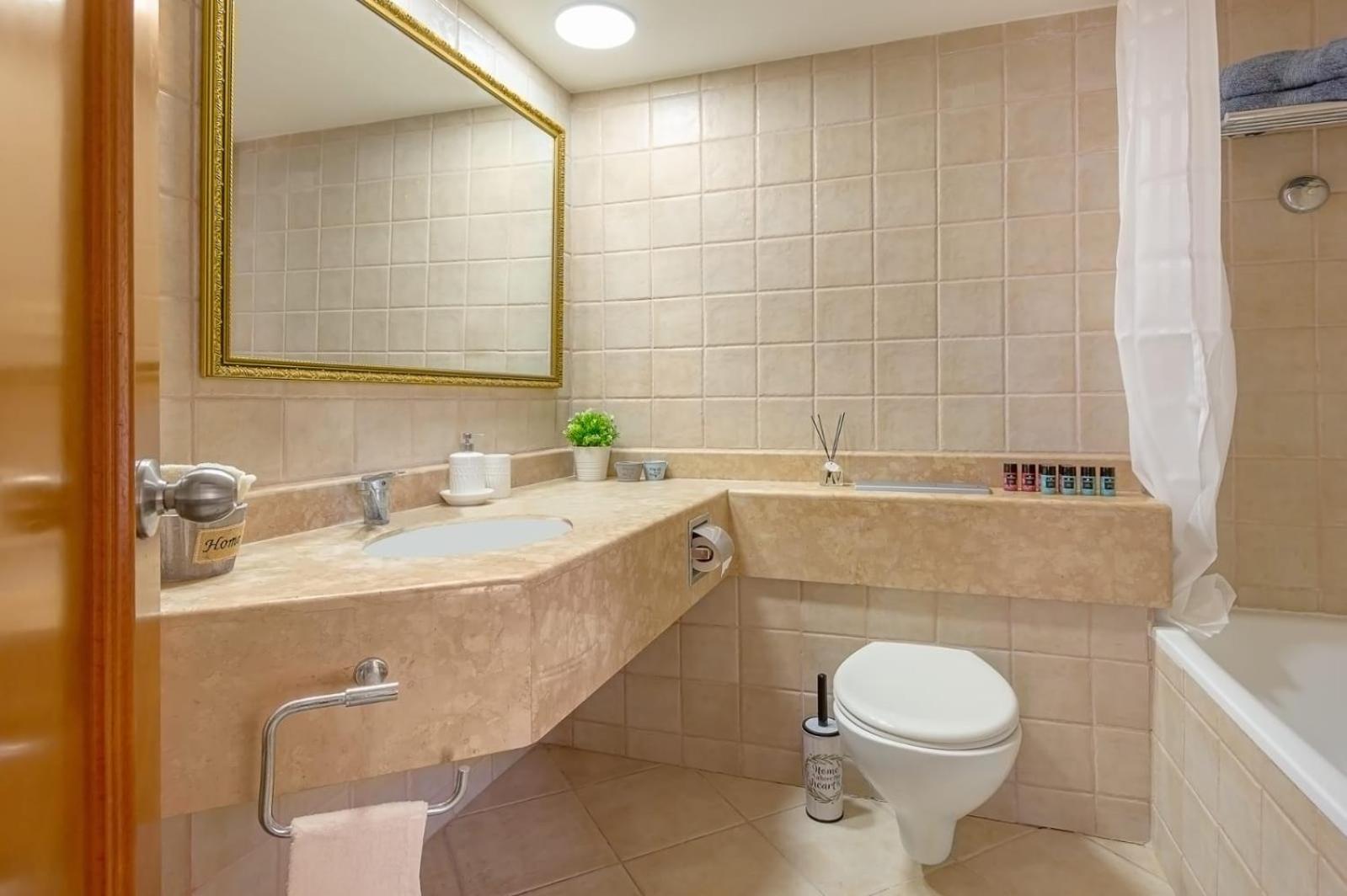 Apartment Go To In Leonardo Bat Yam